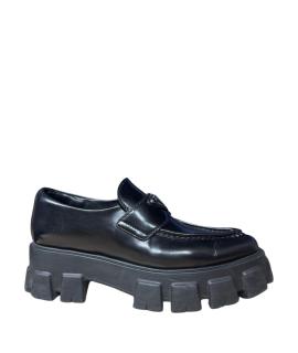 PRADA Лоферы