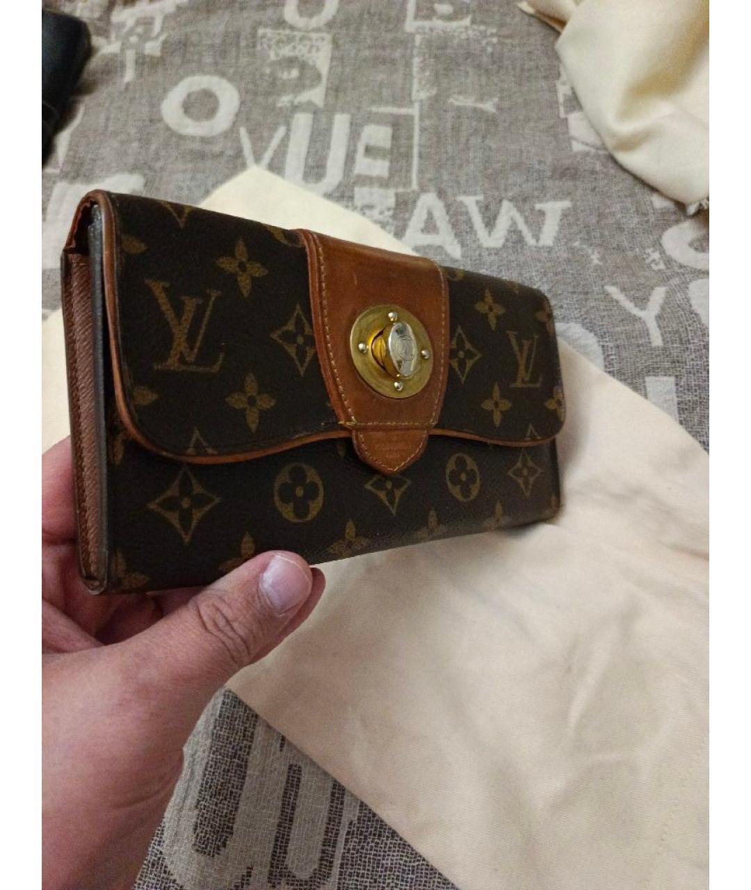 LOUIS VUITTON Коричневый кошелек, фото 2