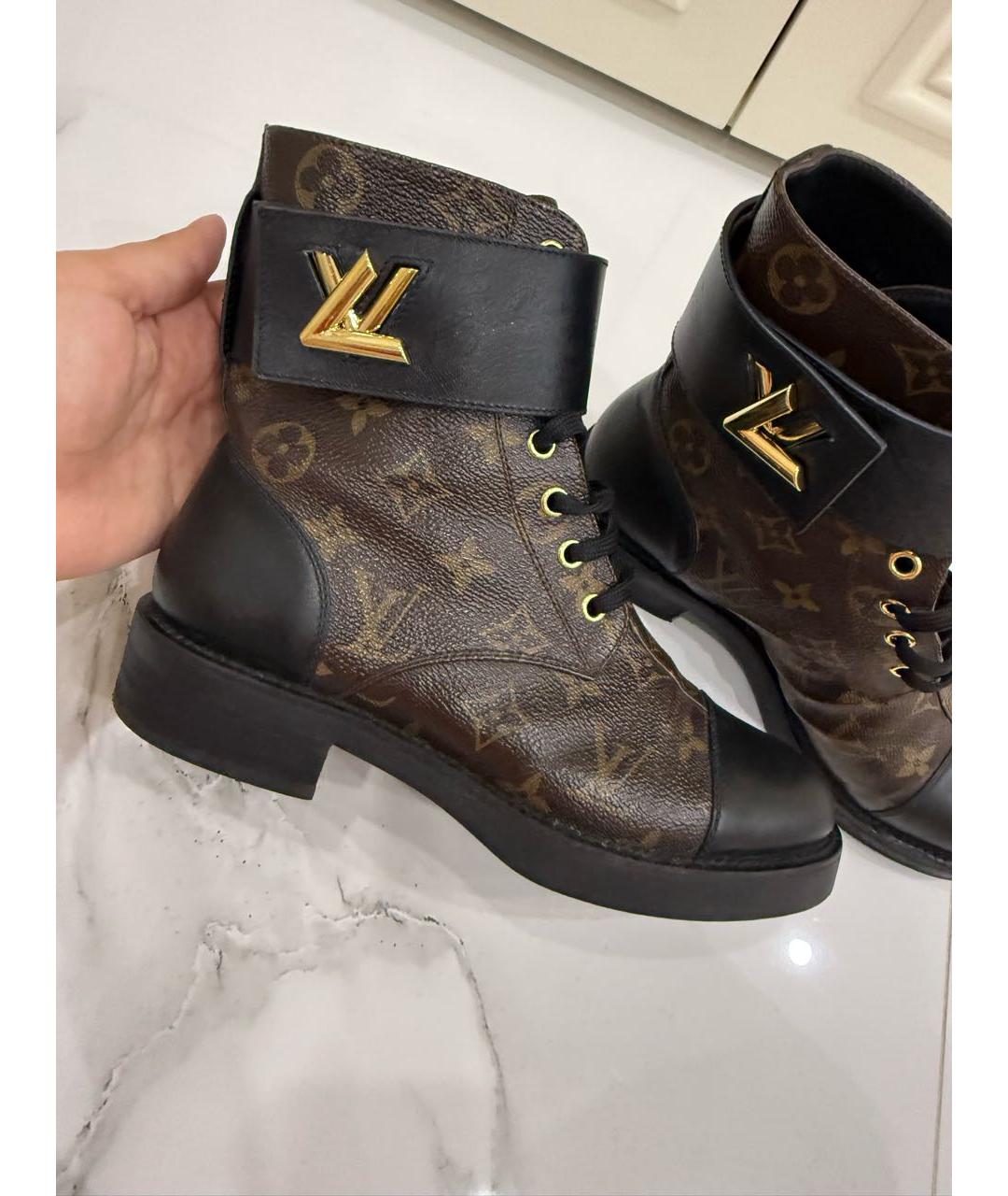 LOUIS VUITTON Коричневые ботильоны, фото 5