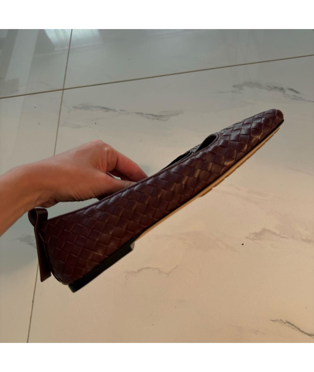 BOTTEGA VENETA Бордовые кожаные балетки, фото 6