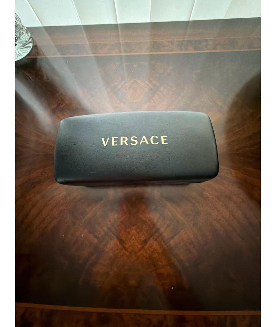 VERSACE Черные пластиковые солнцезащитные очки, фото 4