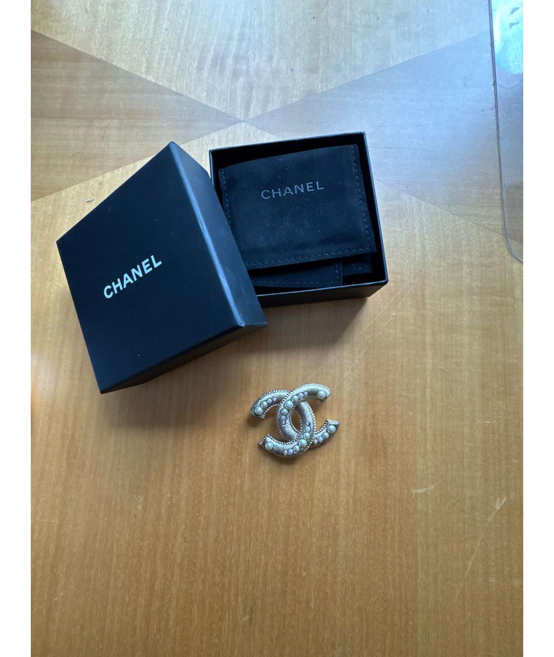 CHANEL Золотая металлическая булавка / брошь, фото 3