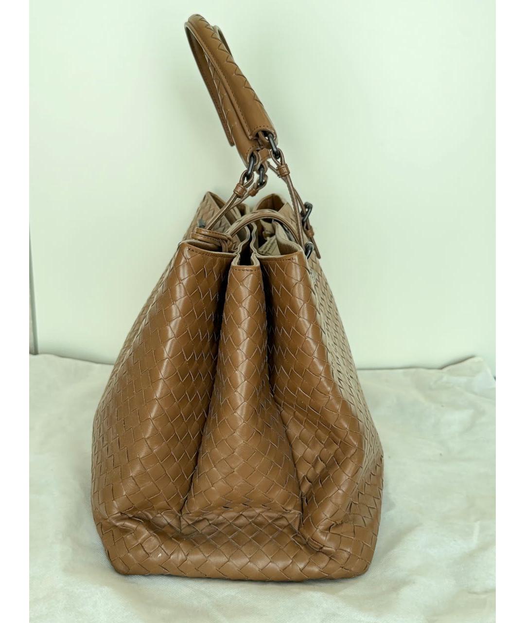 BOTTEGA VENETA Бежевая кожаная сумка с короткими ручками, фото 3