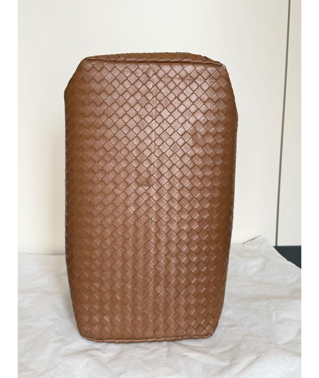 BOTTEGA VENETA Бежевая кожаная сумка с короткими ручками, фото 4