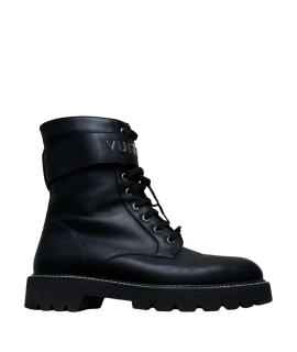 LOUIS VUITTON Ботинки