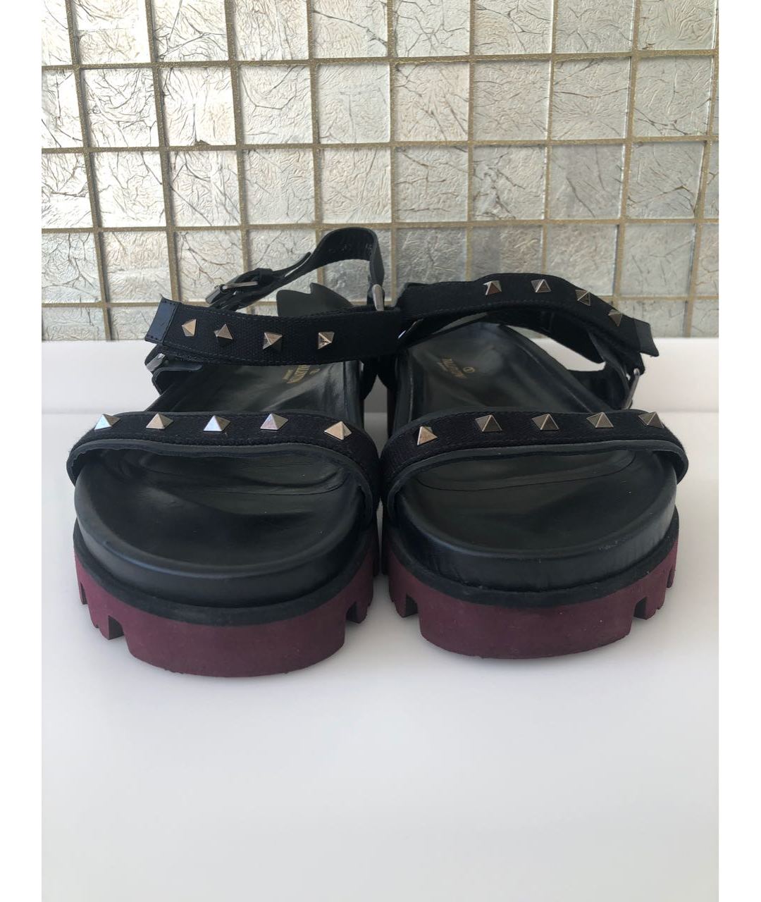VALENTINO GARAVANI Черные кожаные сандалии, фото 2
