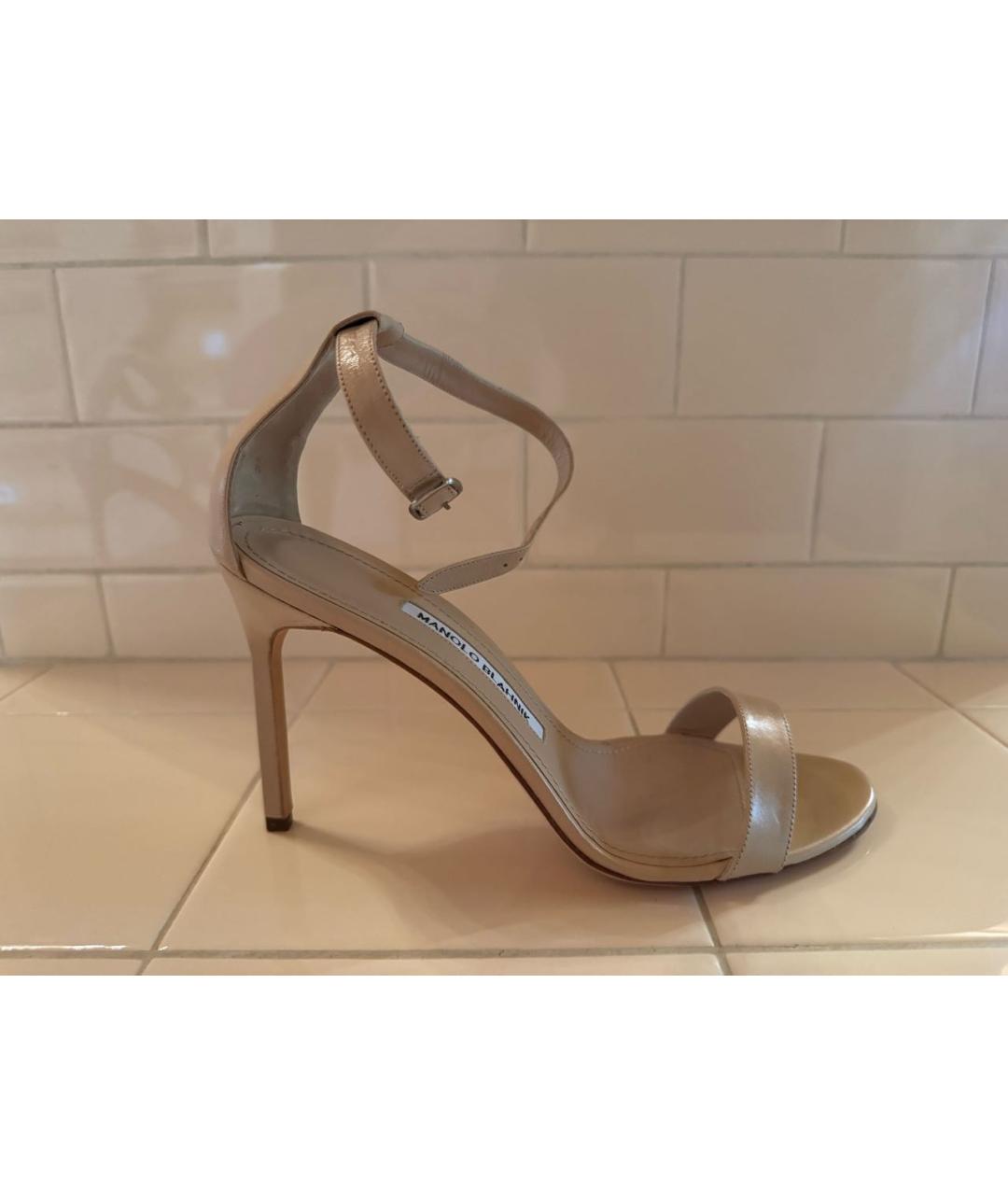 MANOLO BLAHNIK Бежевые кожаные босоножки, фото 9