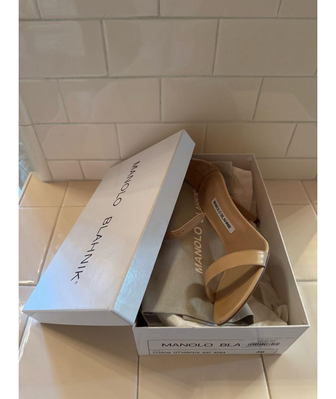 MANOLO BLAHNIK Бежевые кожаные босоножки, фото 6
