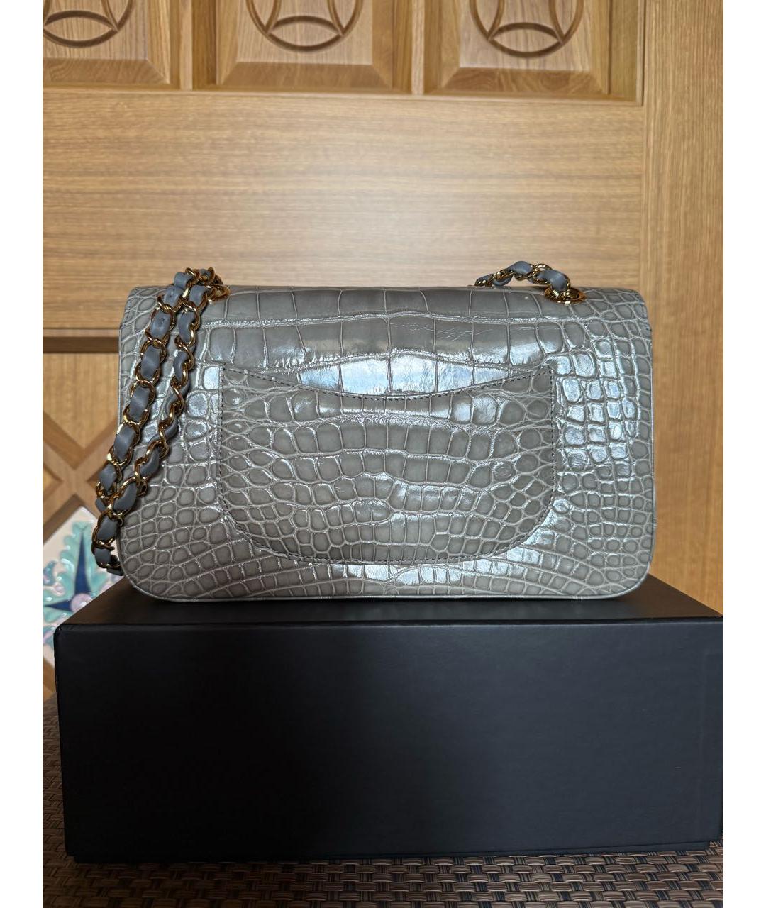 CHANEL Серая сумка через плечо из кожи аллигатора, фото 3