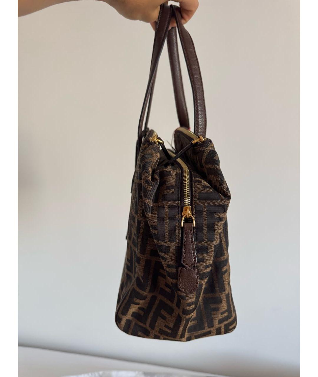 FENDI Сумка с короткими ручками из лакированной кожи, фото 2