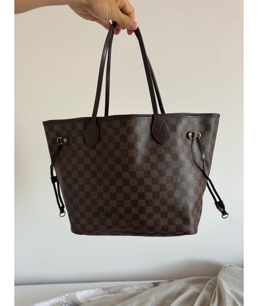 LOUIS VUITTON Сумка через плечо из лакированной кожи, фото 9
