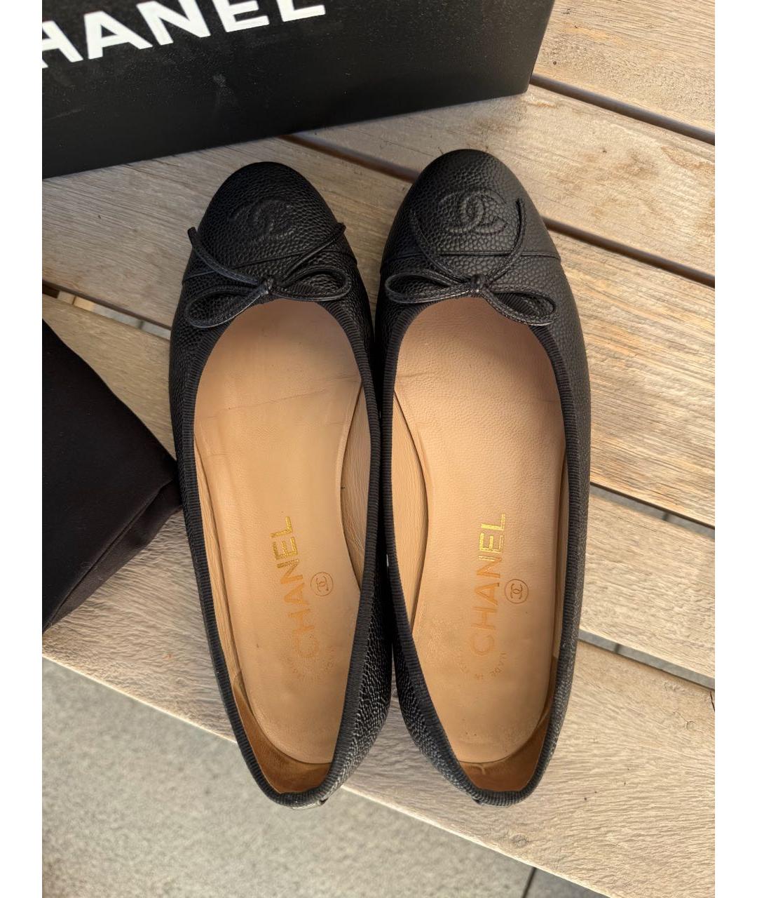 CHANEL Черные кожаные балетки, фото 3