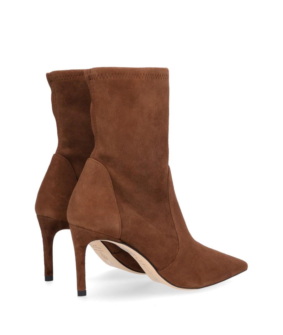 STUART WEITZMAN Коричневые замшевые ботильоны, фото 3