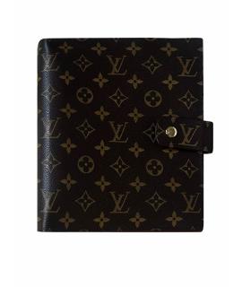 LOUIS VUITTON Обложка/футляр