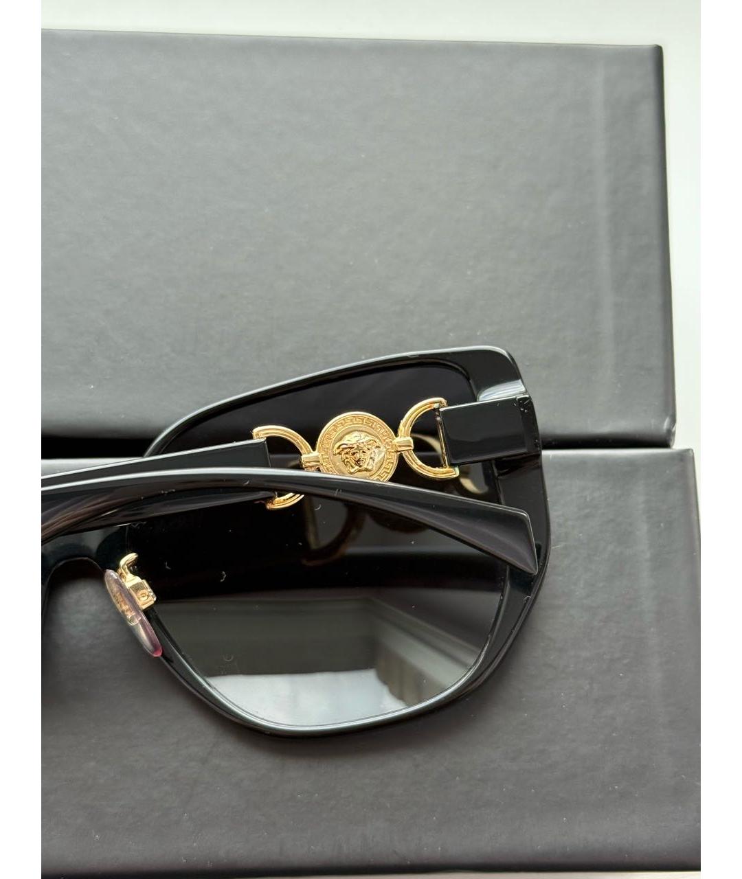 VERSACE Черные пластиковые солнцезащитные очки, фото 3