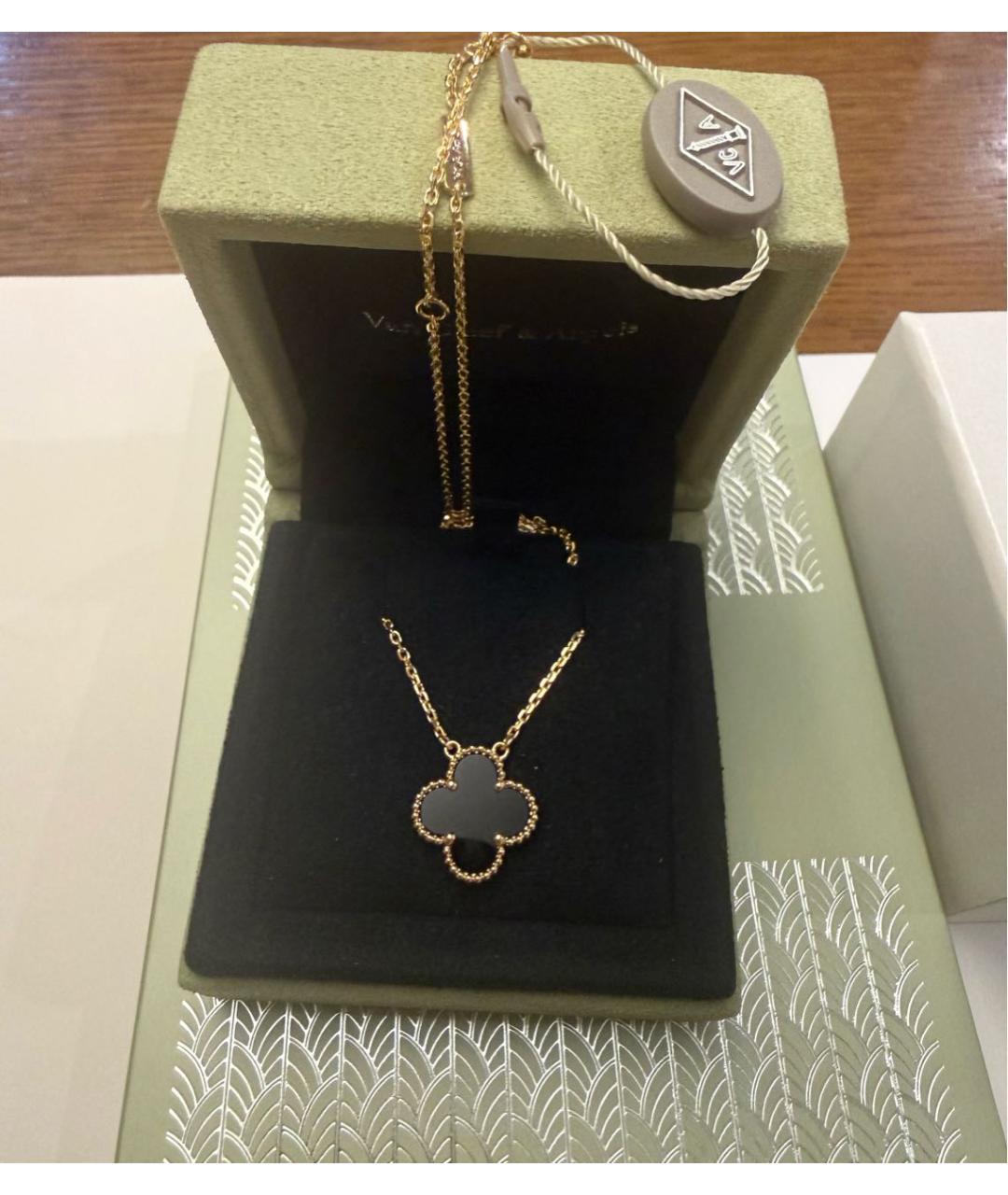 VAN CLEEF & ARPELS Черная подвеска из желтого золота, фото 2
