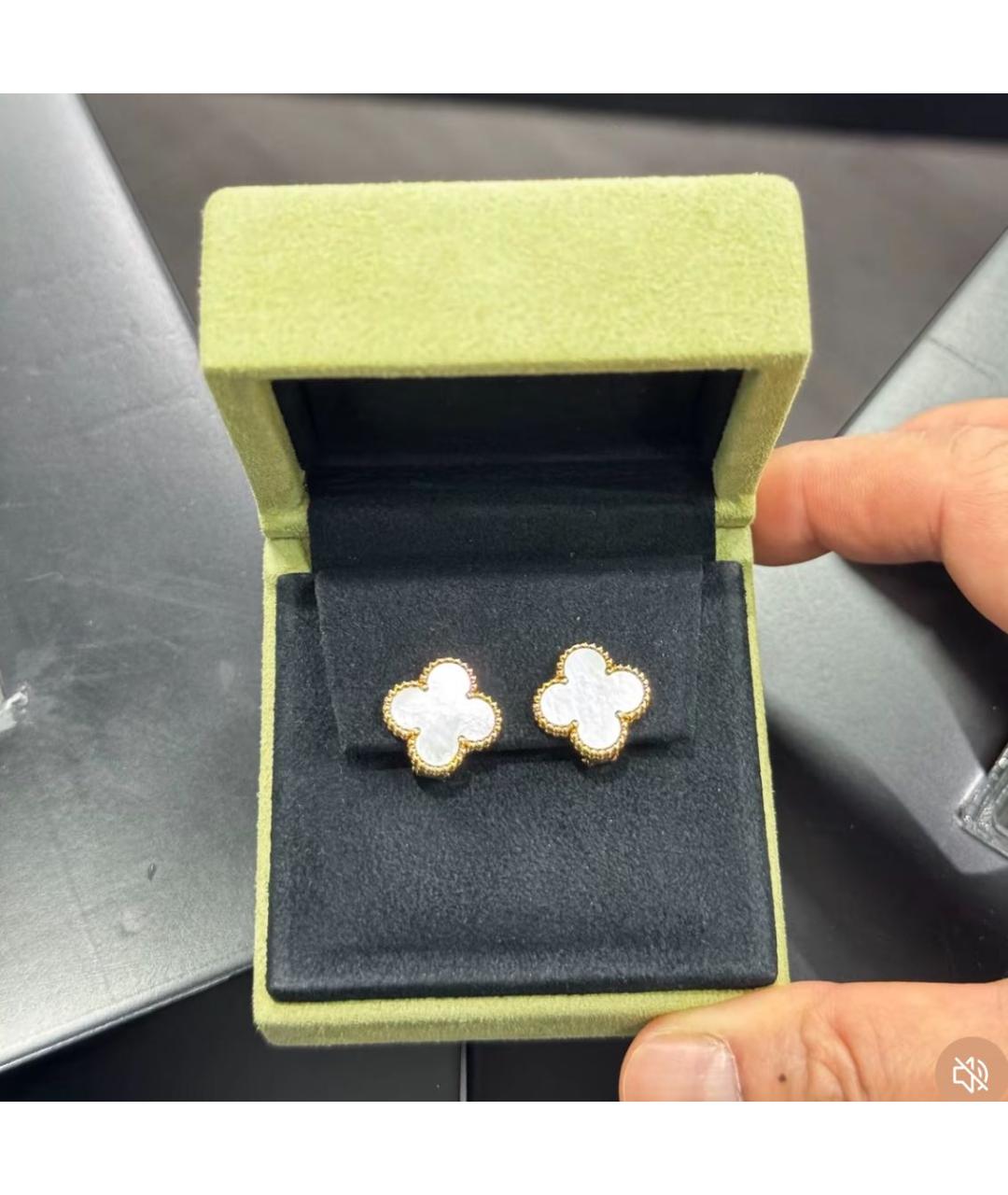 VAN CLEEF & ARPELS Белые серьги из желтого золота, фото 4