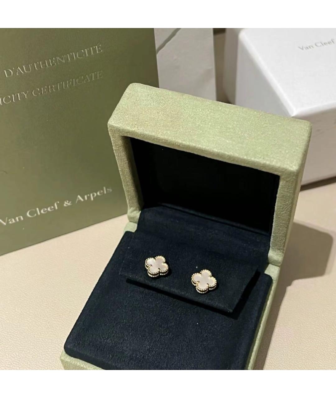 VAN CLEEF & ARPELS Белые серьги из желтого золота, фото 6