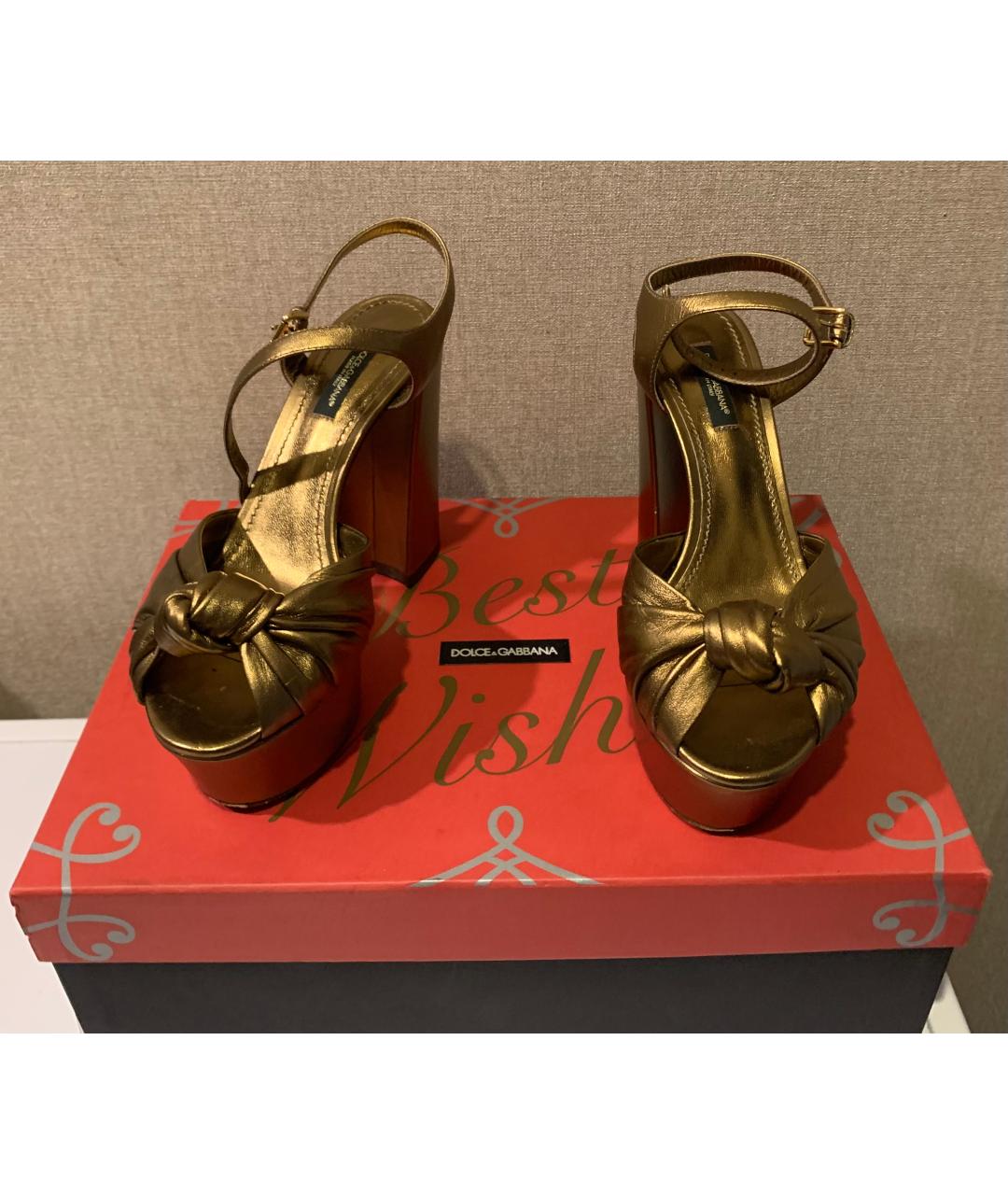 DOLCE&GABBANA Золотые кожаные босоножки, фото 2