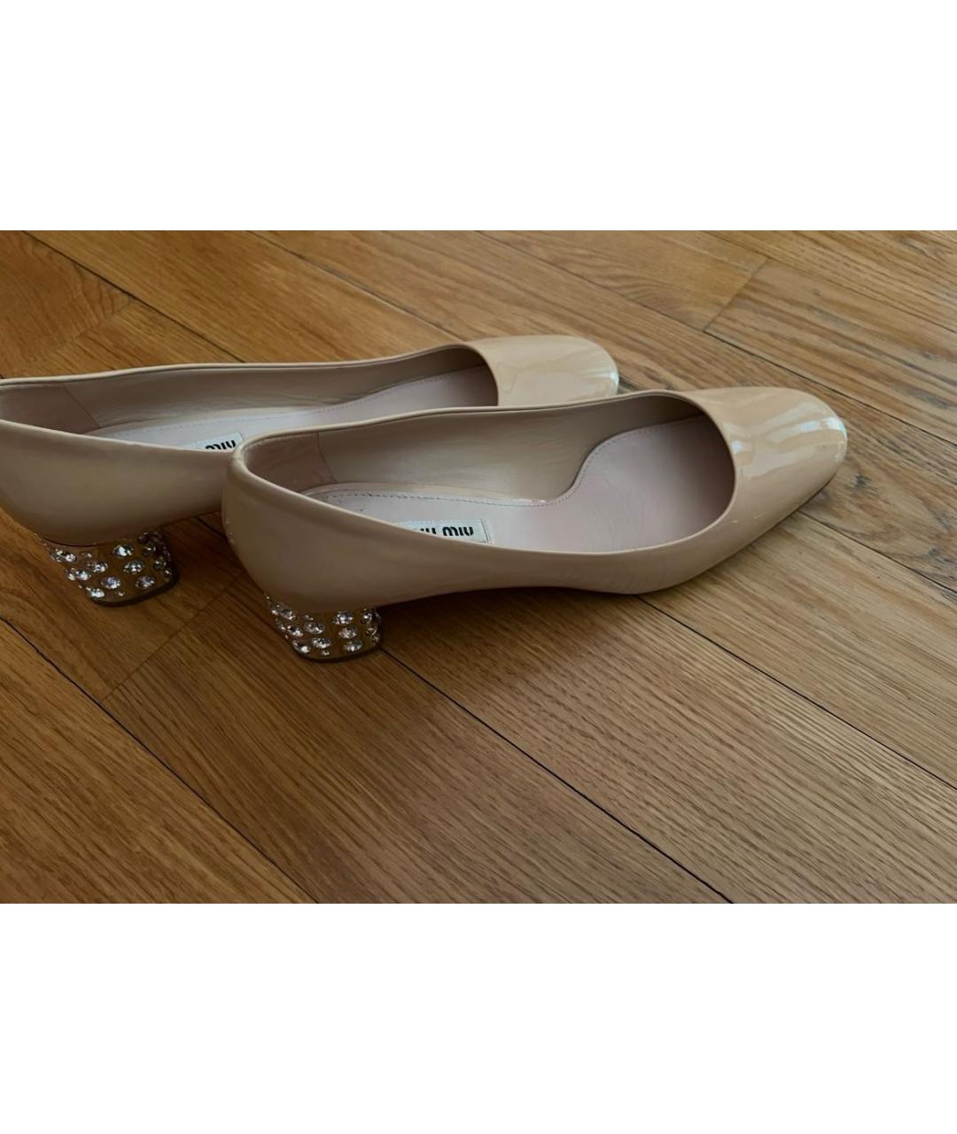 MIU MIU Бежевые кожаные туфли, фото 7