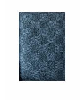 LOUIS VUITTON Кардхолдер