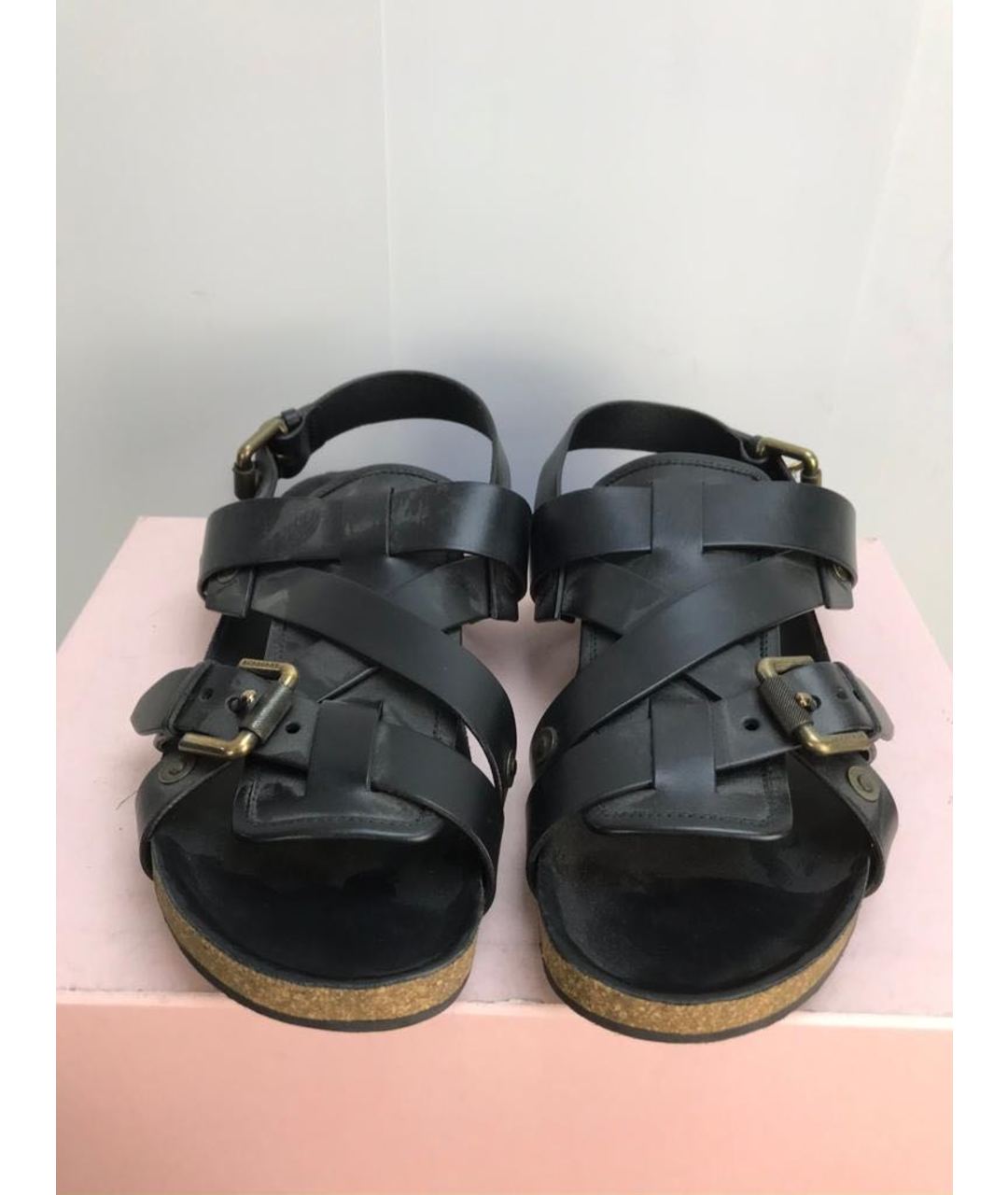 BURBERRY Черные кожаные сандалии, фото 2