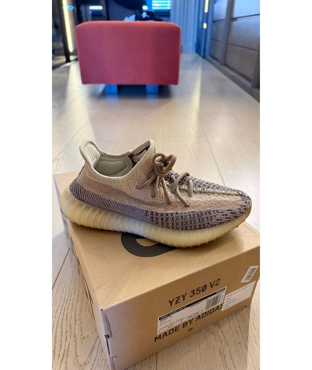 ADIDAS YEEZY Бежевые текстильные кроссовки, фото 5
