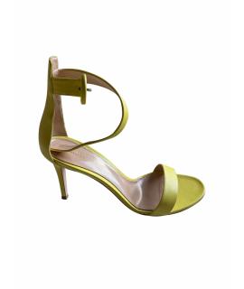 GIANVITO ROSSI Босоножки