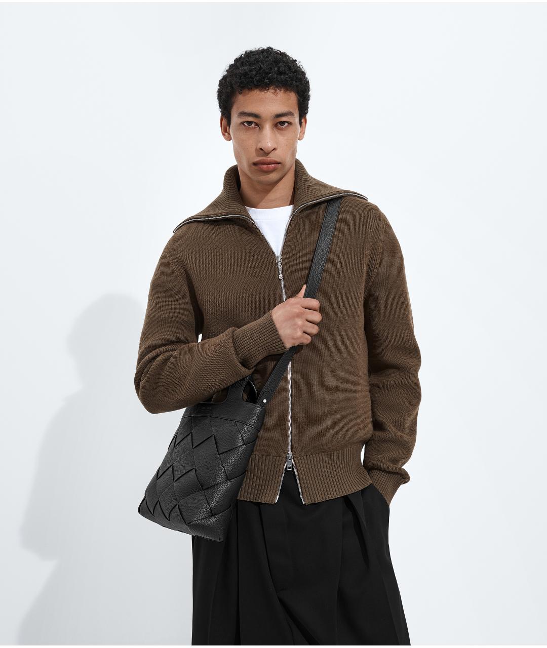 BOTTEGA VENETA Черная кожаная сумка тоут, фото 5