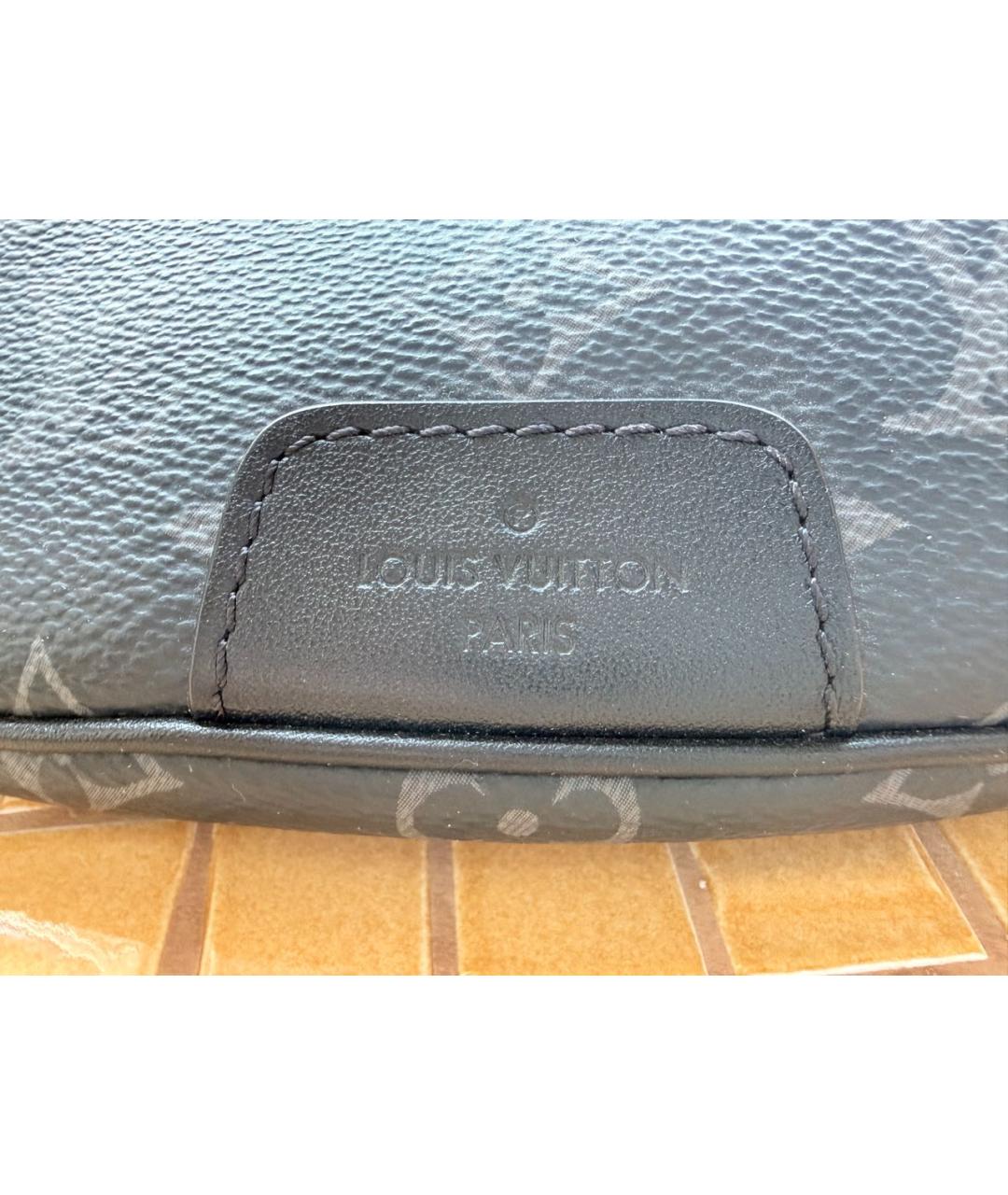 LOUIS VUITTON Антрацитовая сумка на плечо из искусственной кожи, фото 5