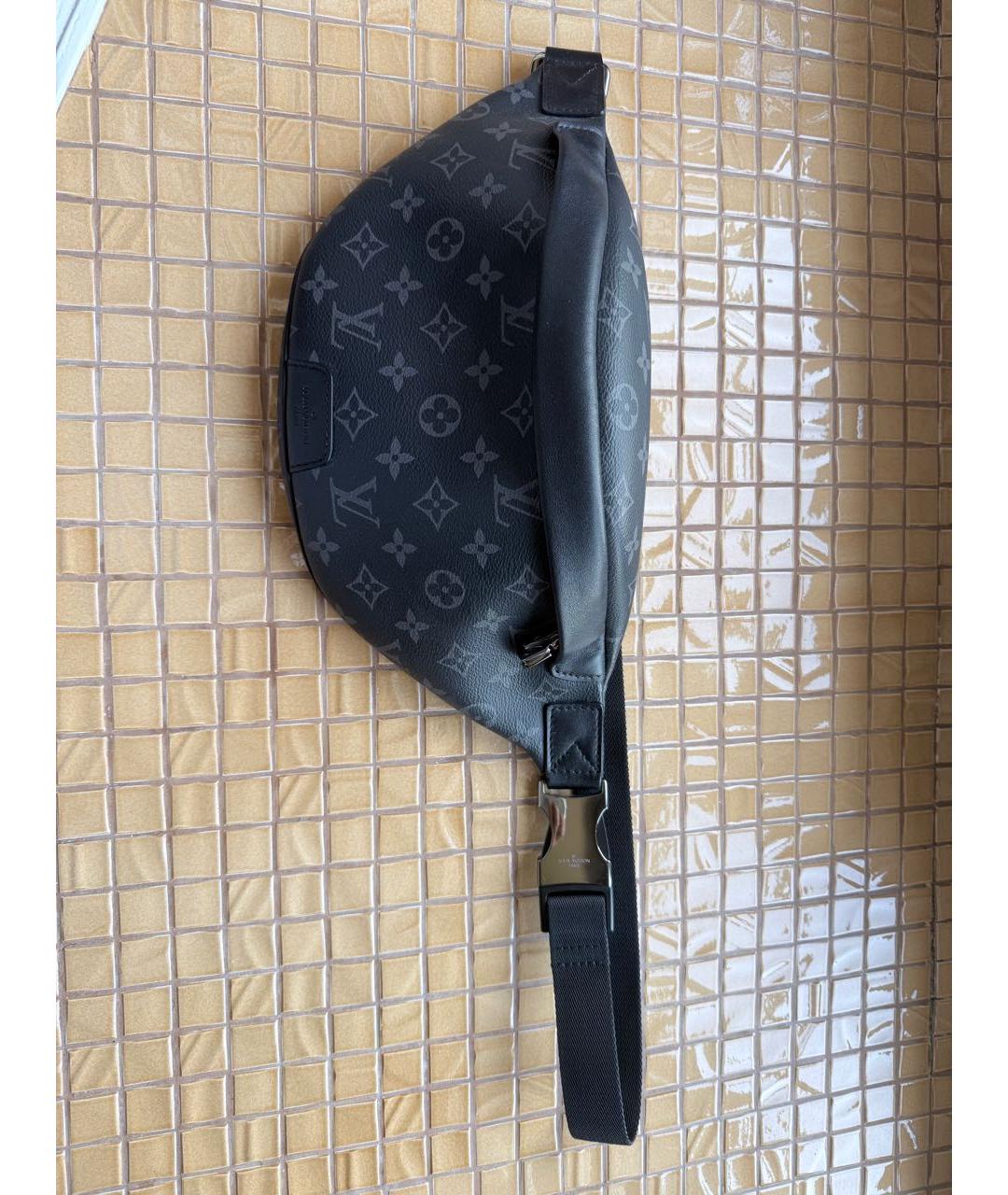 LOUIS VUITTON Антрацитовая сумка на плечо из искусственной кожи, фото 2