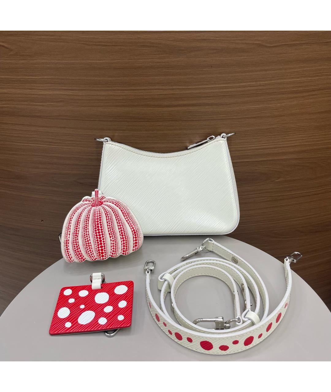 LOUIS VUITTON Белая кожаная сумка через плечо, фото 2