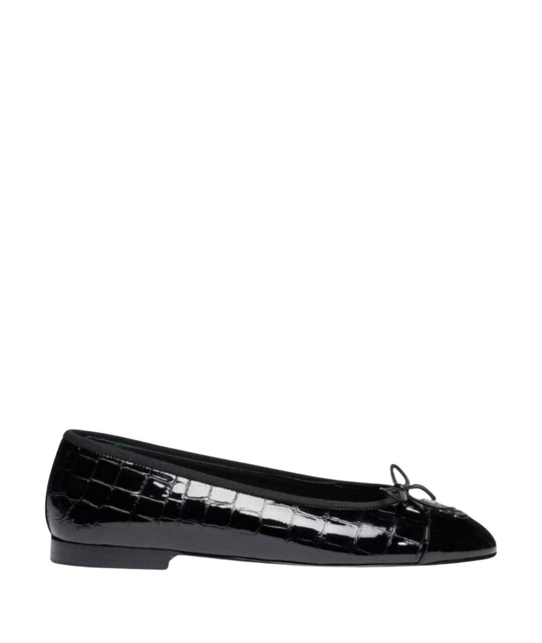 CHANEL Черные балетки из лакированной кожи, фото 1