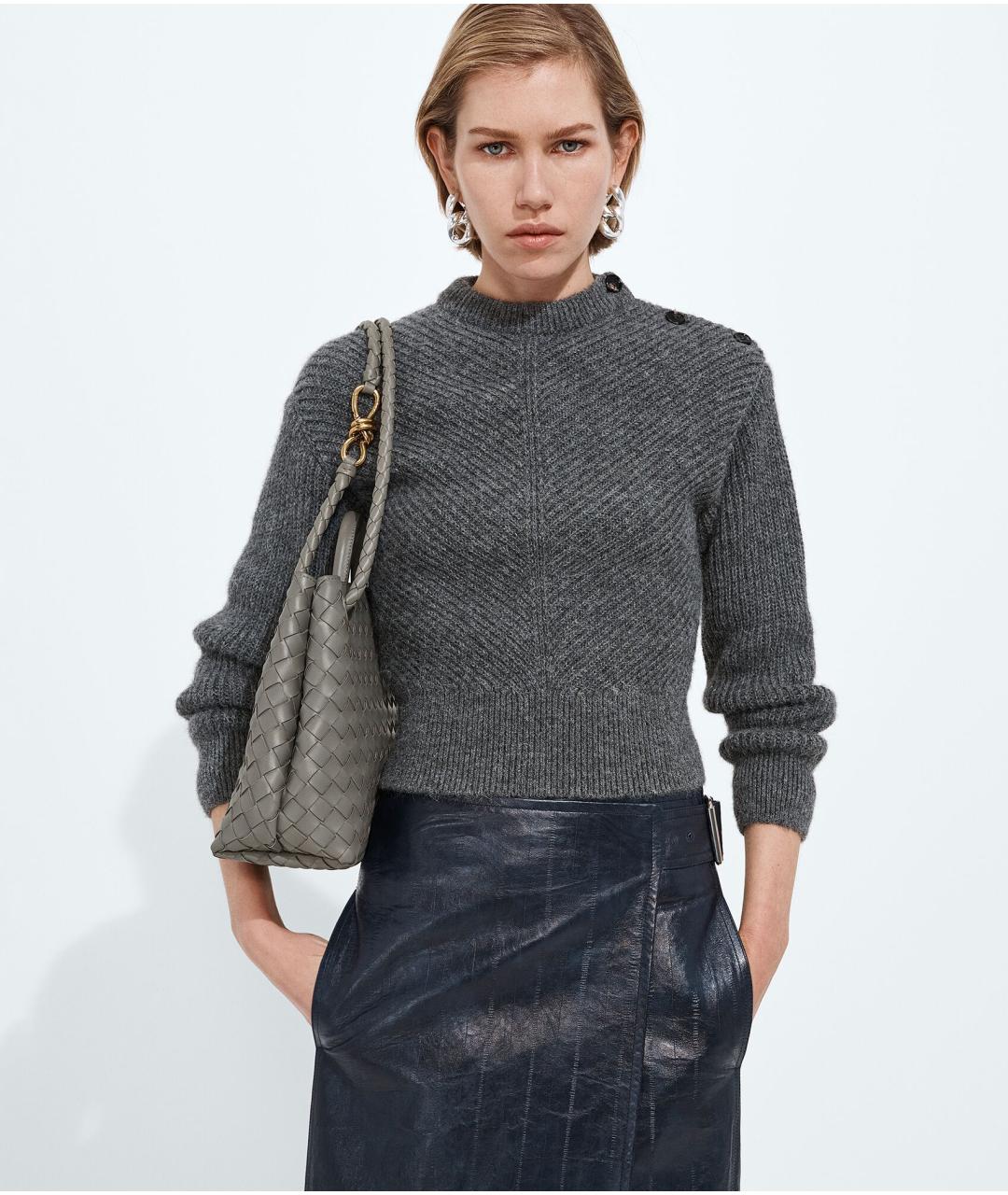 BOTTEGA VENETA Серая кожаная сумка тоут, фото 2