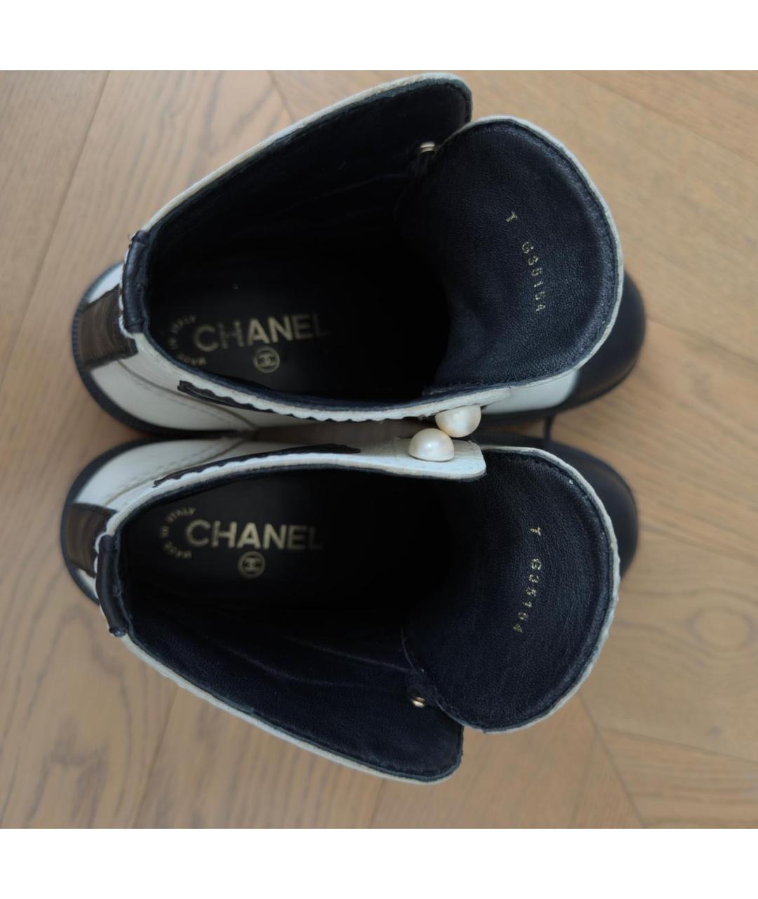 CHANEL Белые кожаные ботинки, фото 6