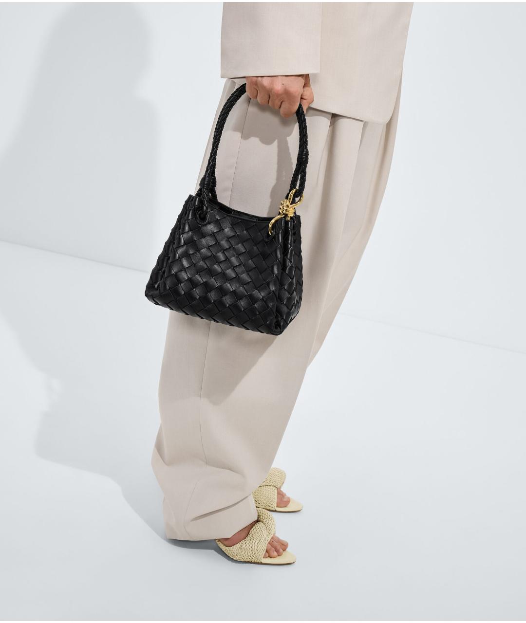 BOTTEGA VENETA Черная кожаная сумка с короткими ручками, фото 5