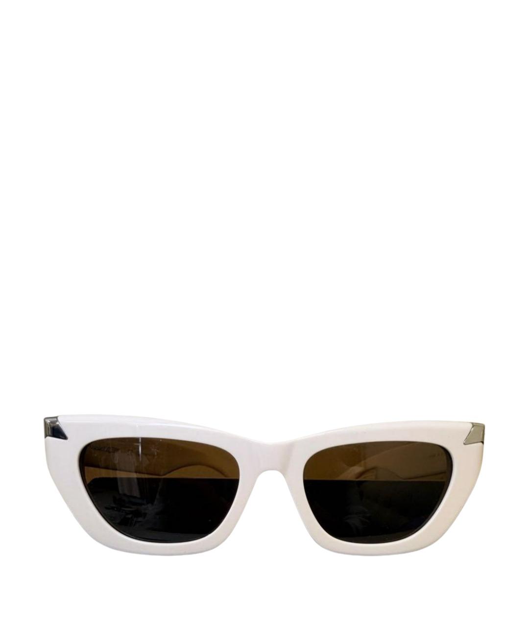 ALEXANDER MCQUEEN Белые пластиковые солнцезащитные очки, фото 1