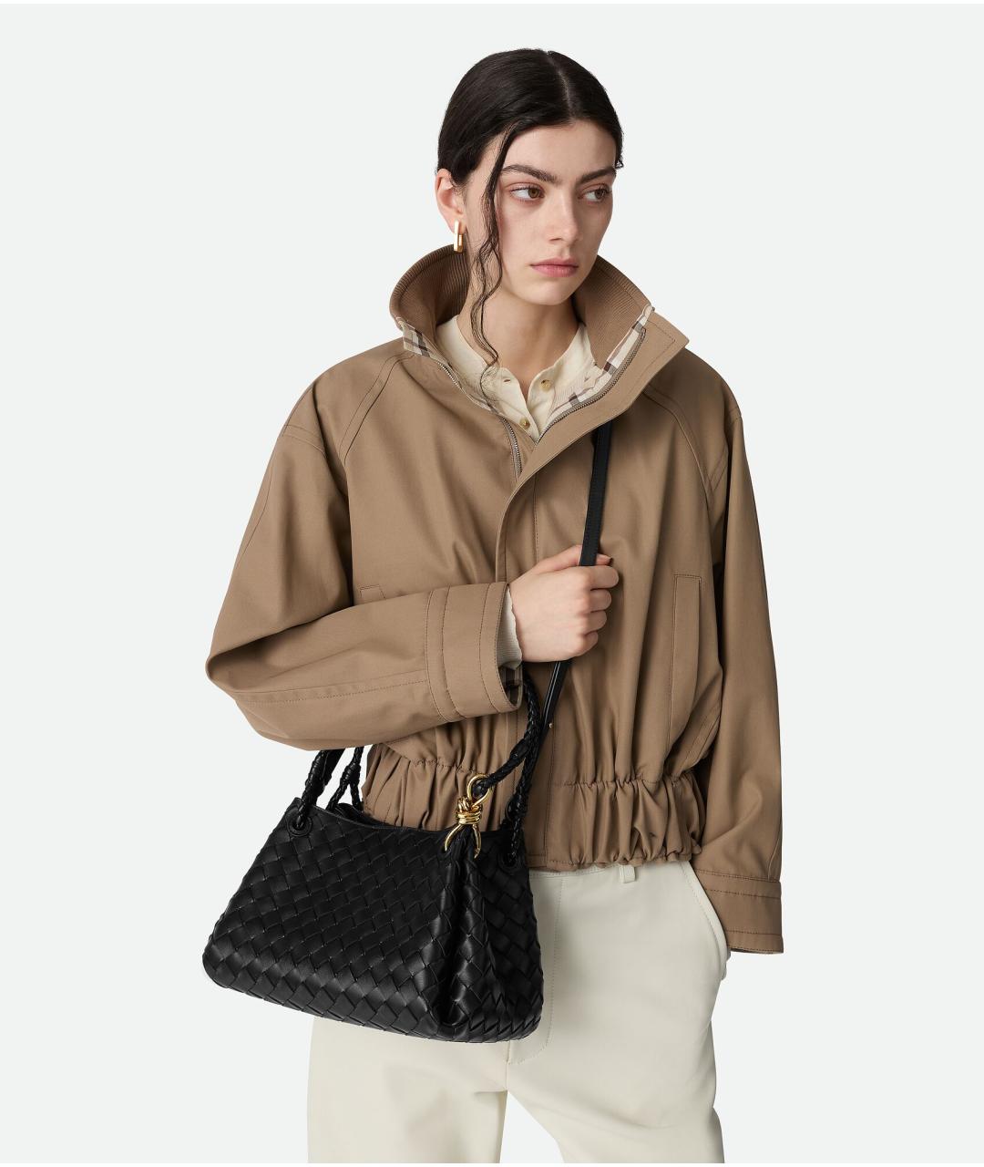 BOTTEGA VENETA Черная кожаная сумка с короткими ручками, фото 2
