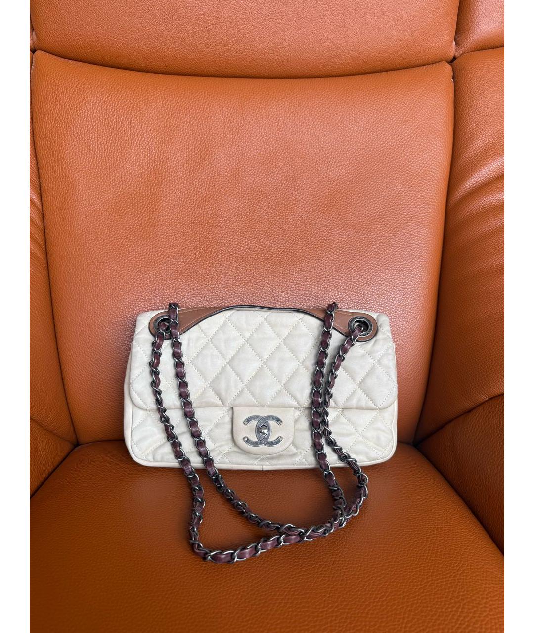 CHANEL Бежевая кожаная сумка через плечо, фото 3