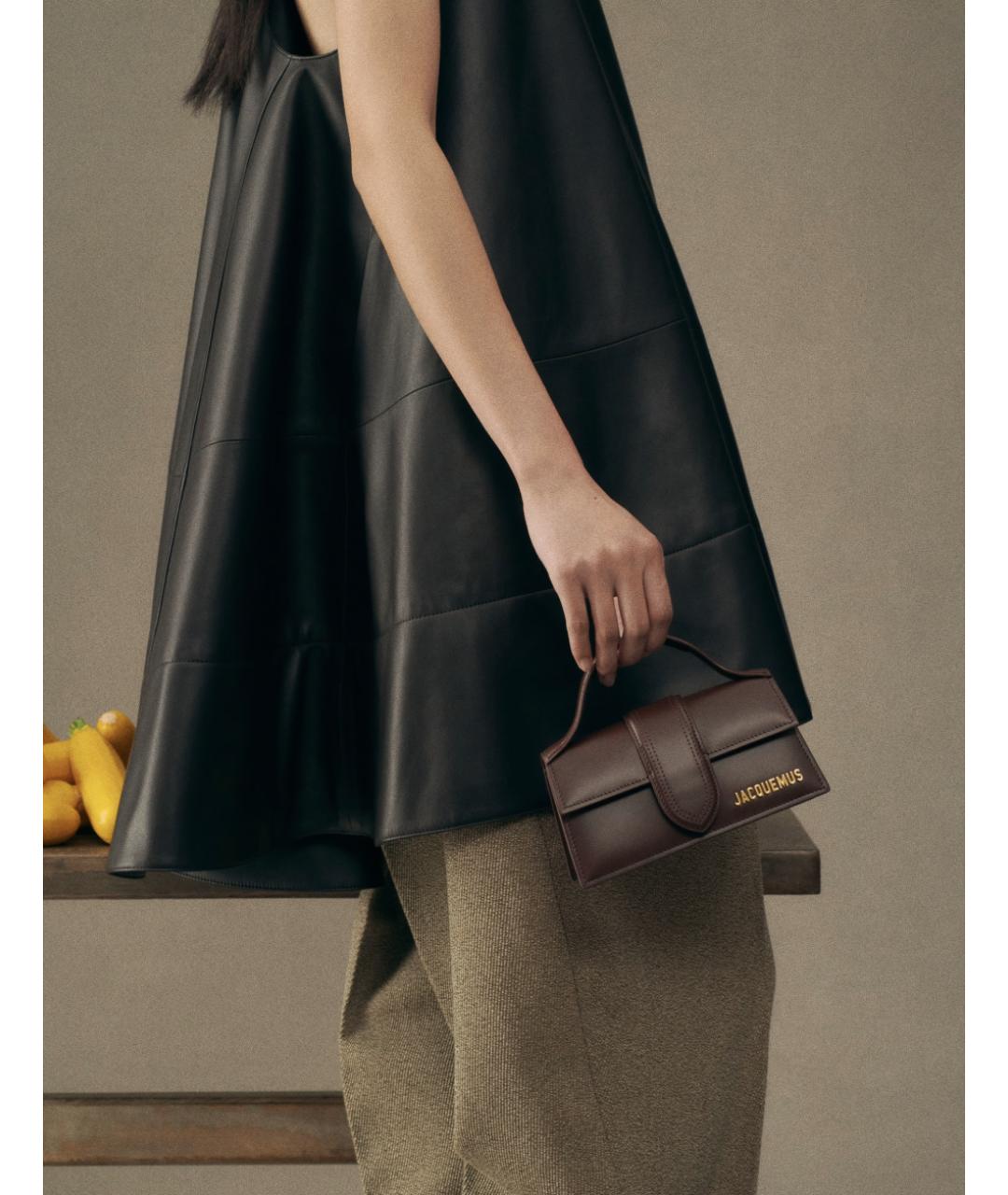 JACQUEMUS Коричневая кожаная сумка с короткими ручками, фото 6