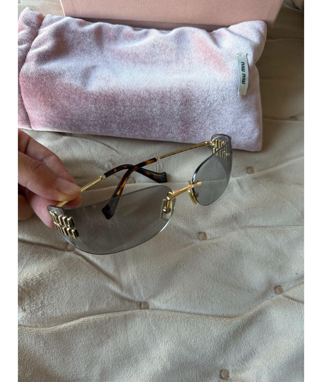 MIU MIU Серые солнцезащитные очки, фото 2