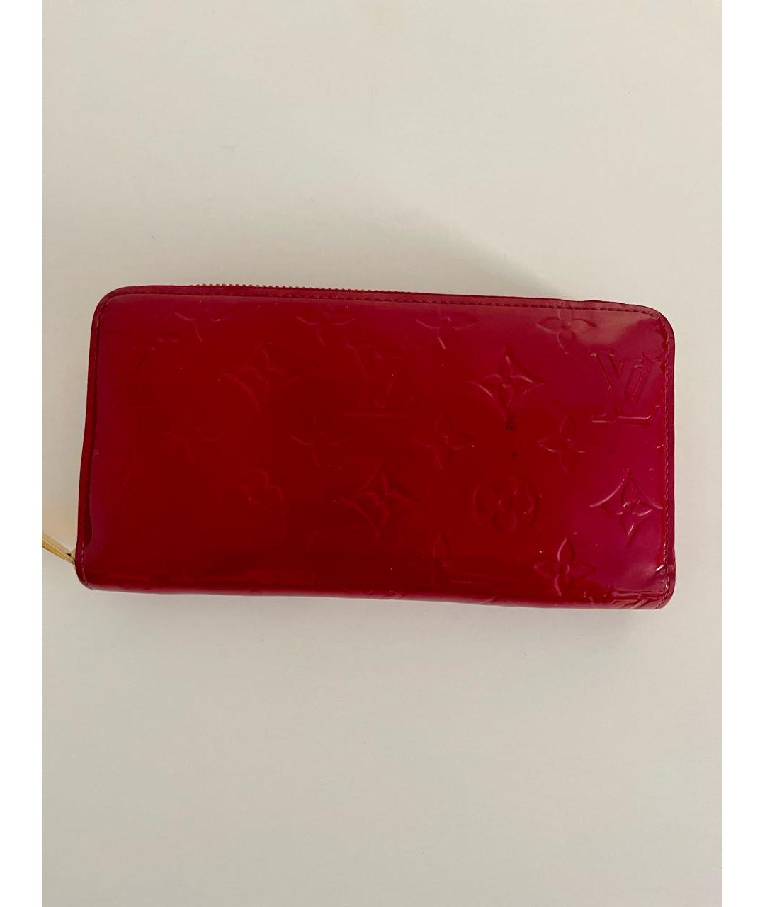 LOUIS VUITTON Красный кошелек из лакированной кожи, фото 2