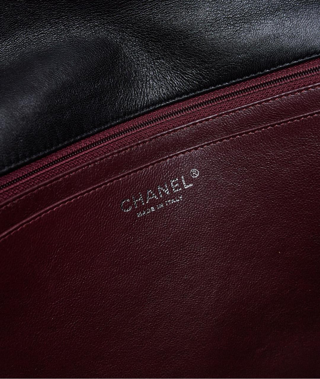 CHANEL Черная кожаная сумка с короткими ручками, фото 7