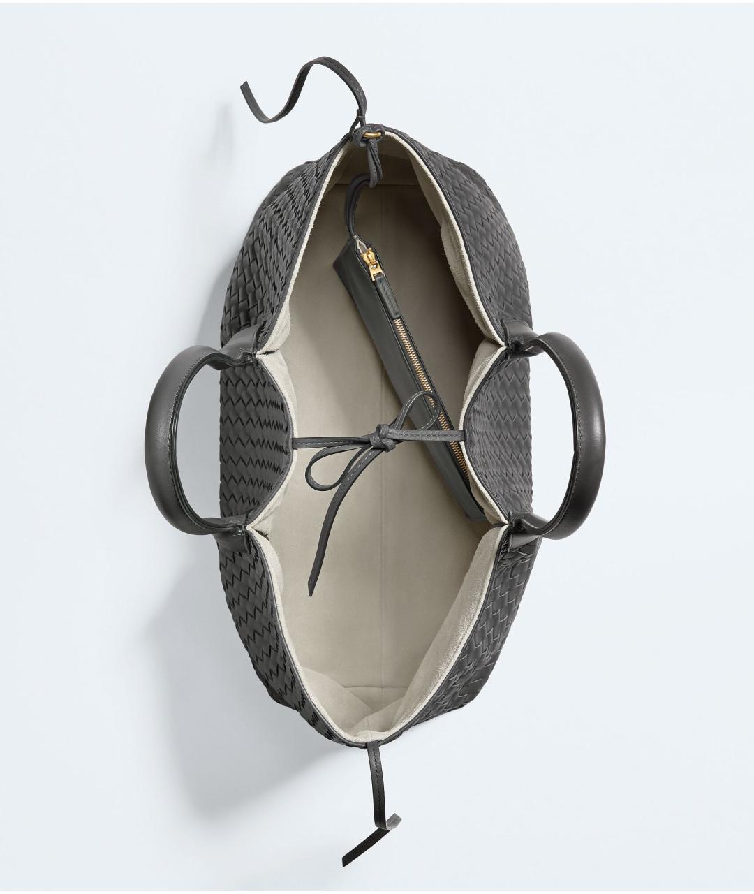 BOTTEGA VENETA Серая кожаная сумка тоут, фото 3