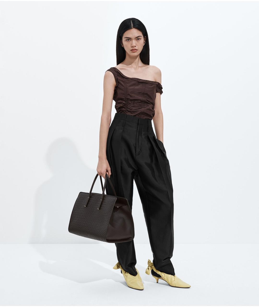 BOTTEGA VENETA Коричневая кожаная сумка тоут, фото 6