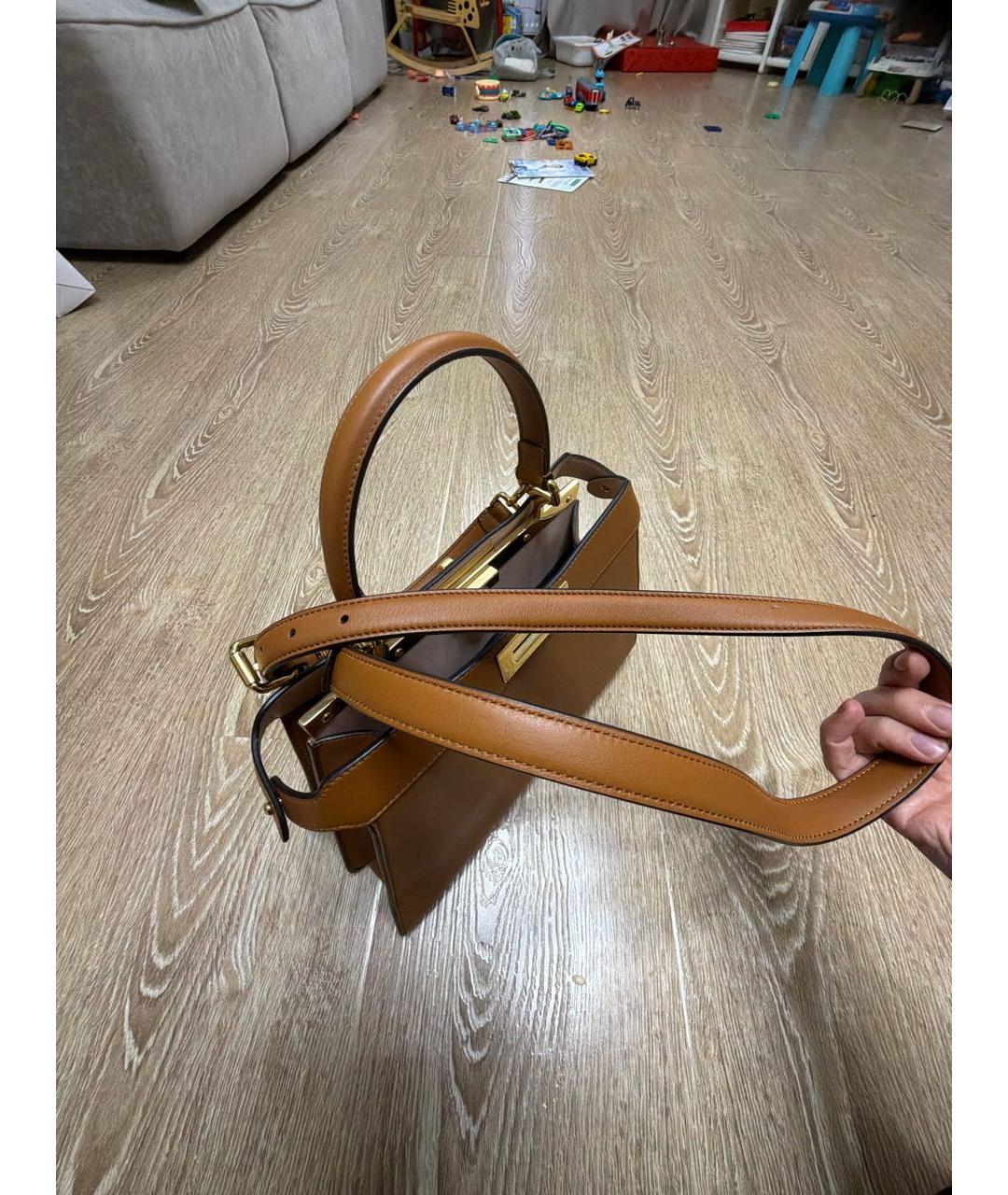 FENDI Оранжевая кожаная сумка через плечо, фото 3
