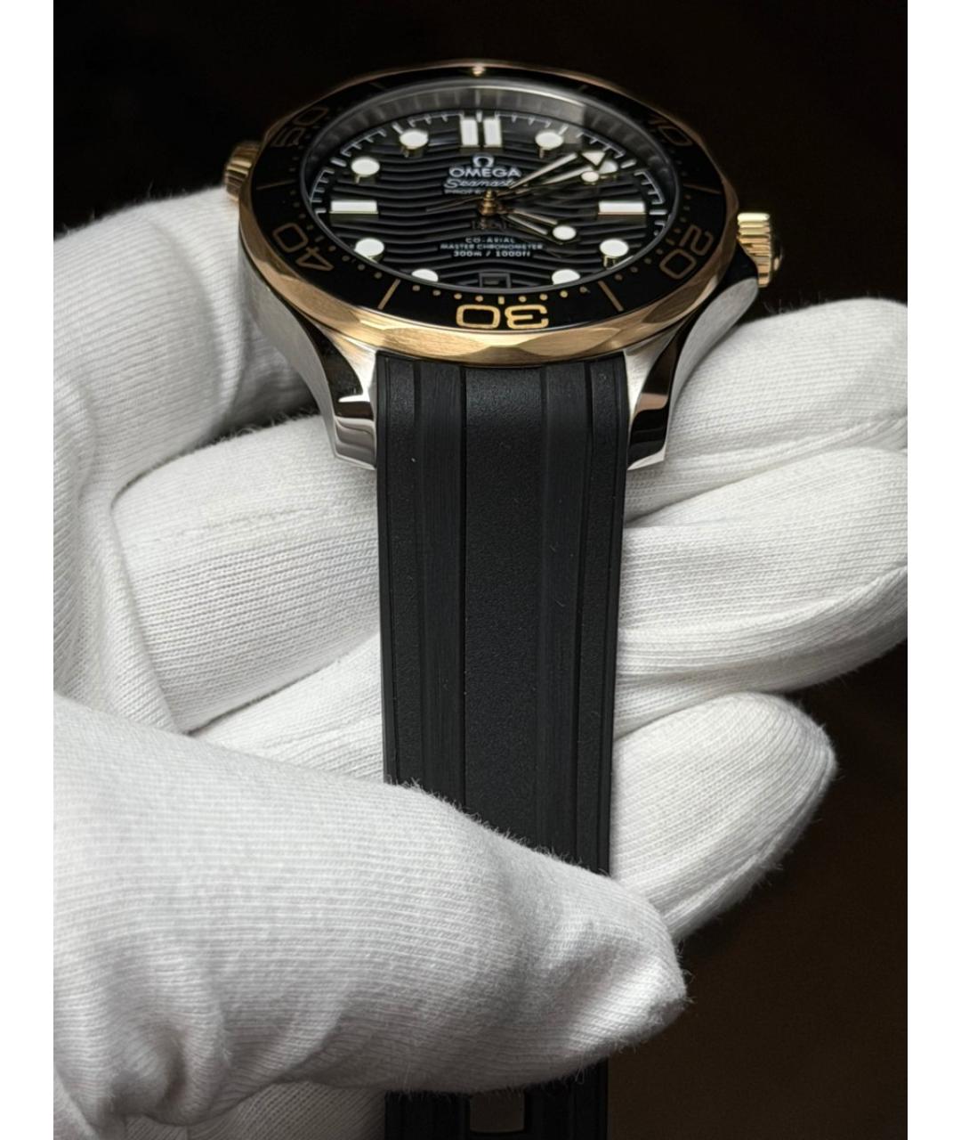 OMEGA Черные часы из желтого золота, фото 7