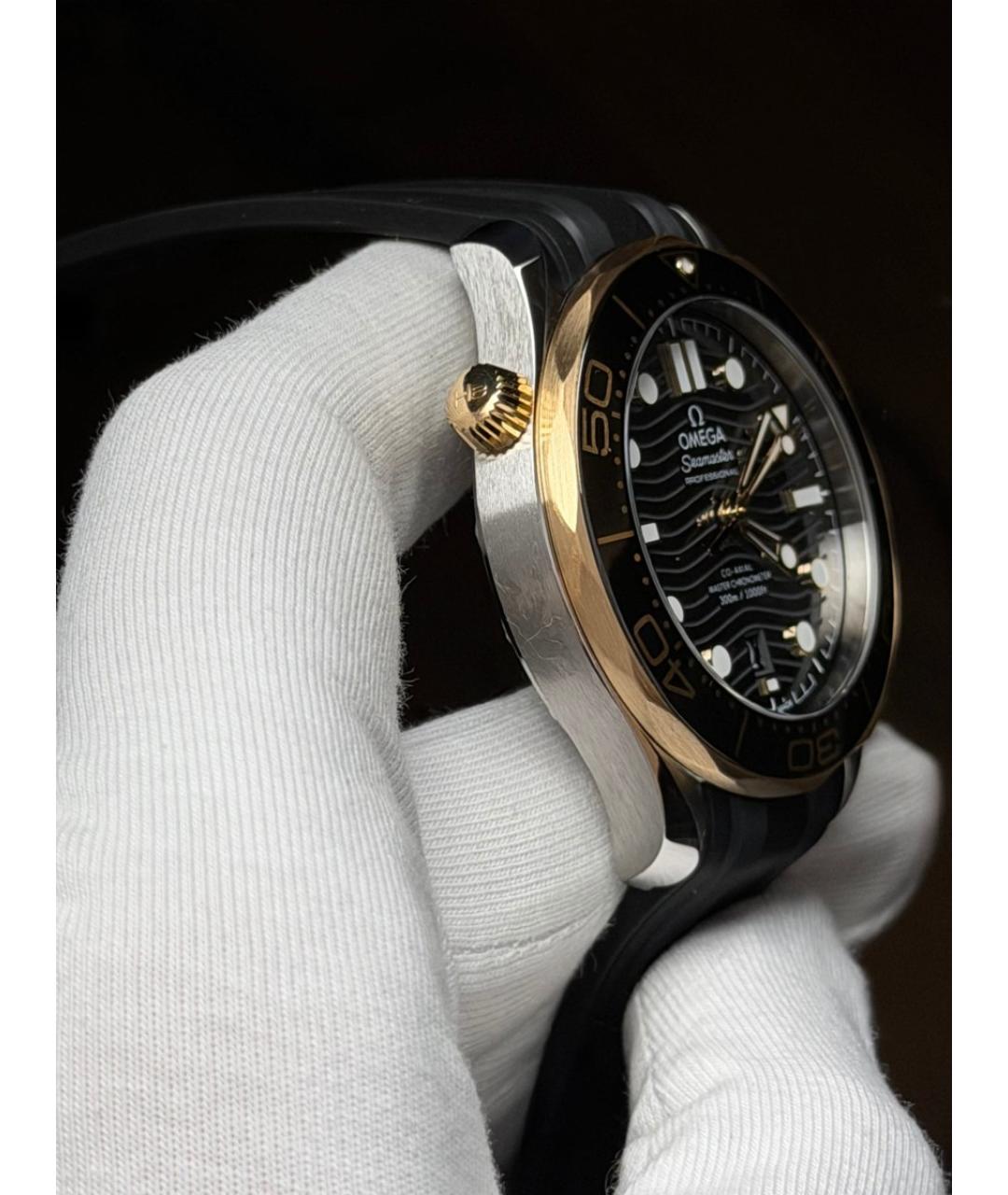 OMEGA Черные часы из желтого золота, фото 6