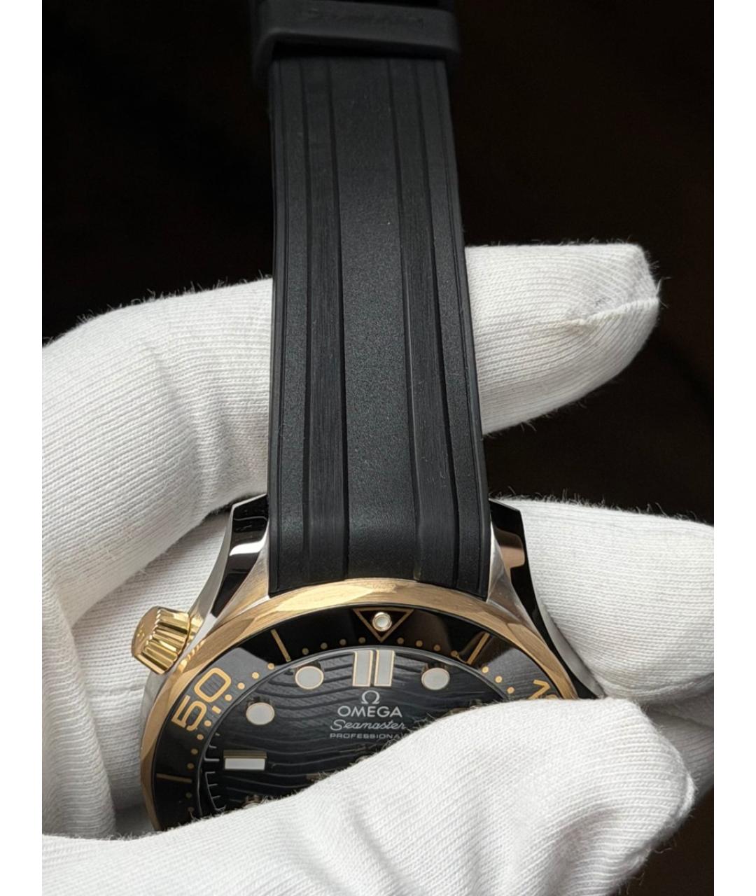 OMEGA Черные часы из желтого золота, фото 4