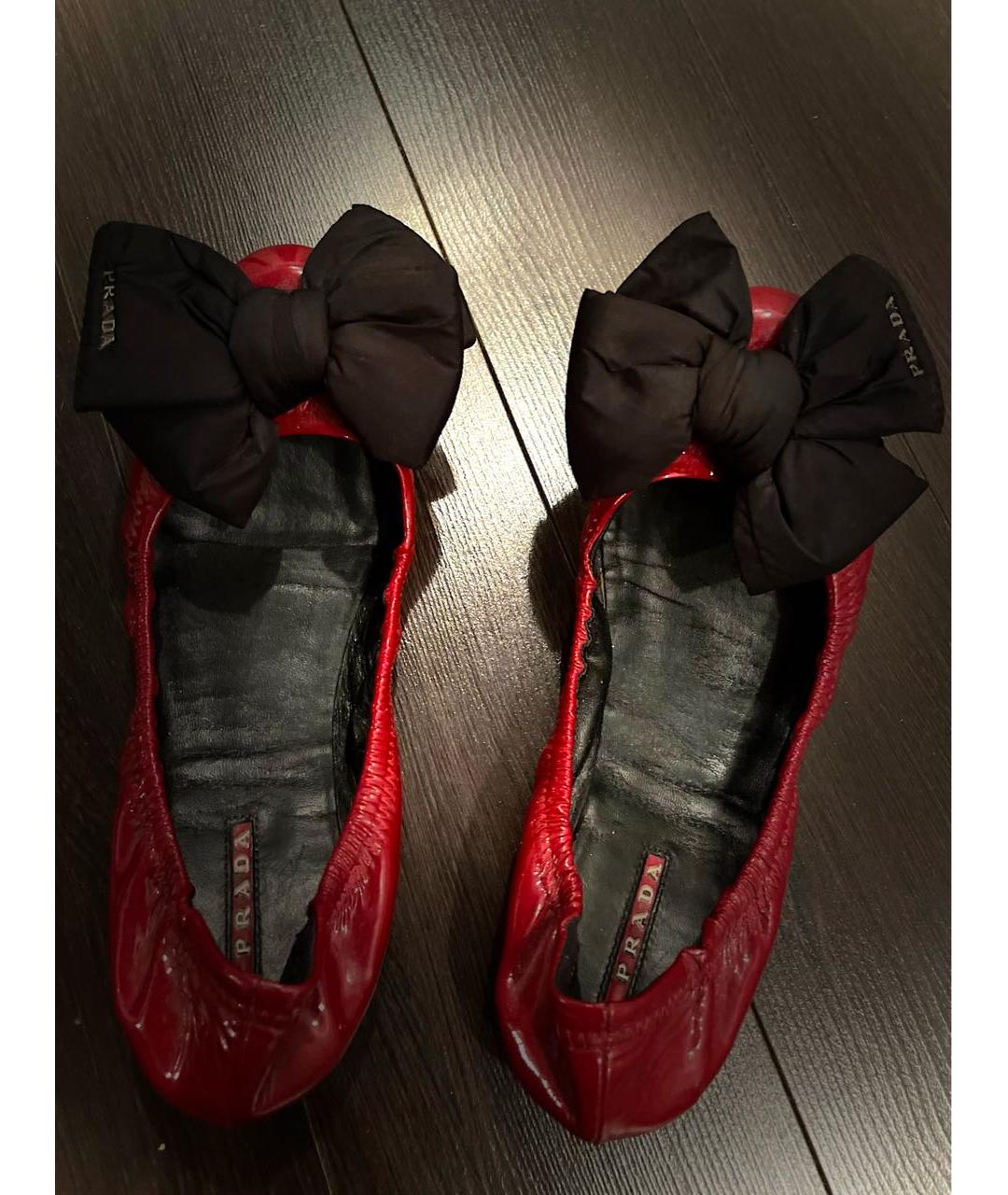 PRADA Бордовые балетки из лакированной кожи, фото 5